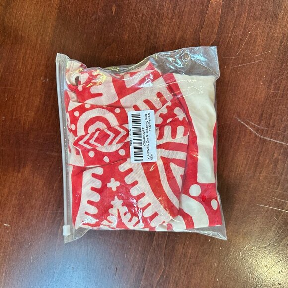 New NWT One Piece Swimsuit w/ Cover Up Sarong One Shoulder Size Small - Picture 5 of 7